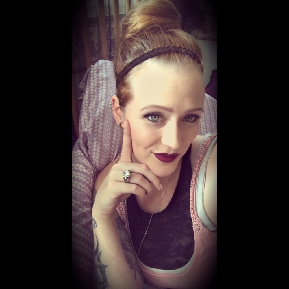 🐾Meet your Posher, Heather B. Dubz Hayes🐾 ☀️